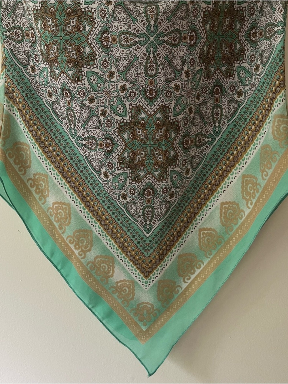 XOXO Y2K Cowl Neck Bandana Top Medium Lightweight Scarf Style - Picture 3 of 6